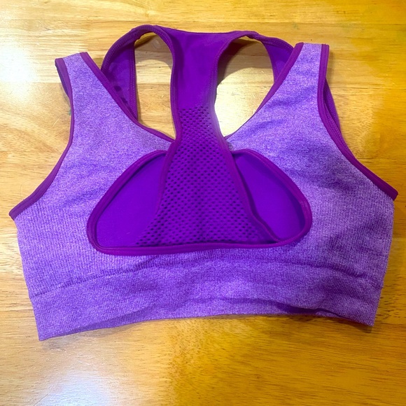 NWOT Sports Bra - Picture 2 of 2